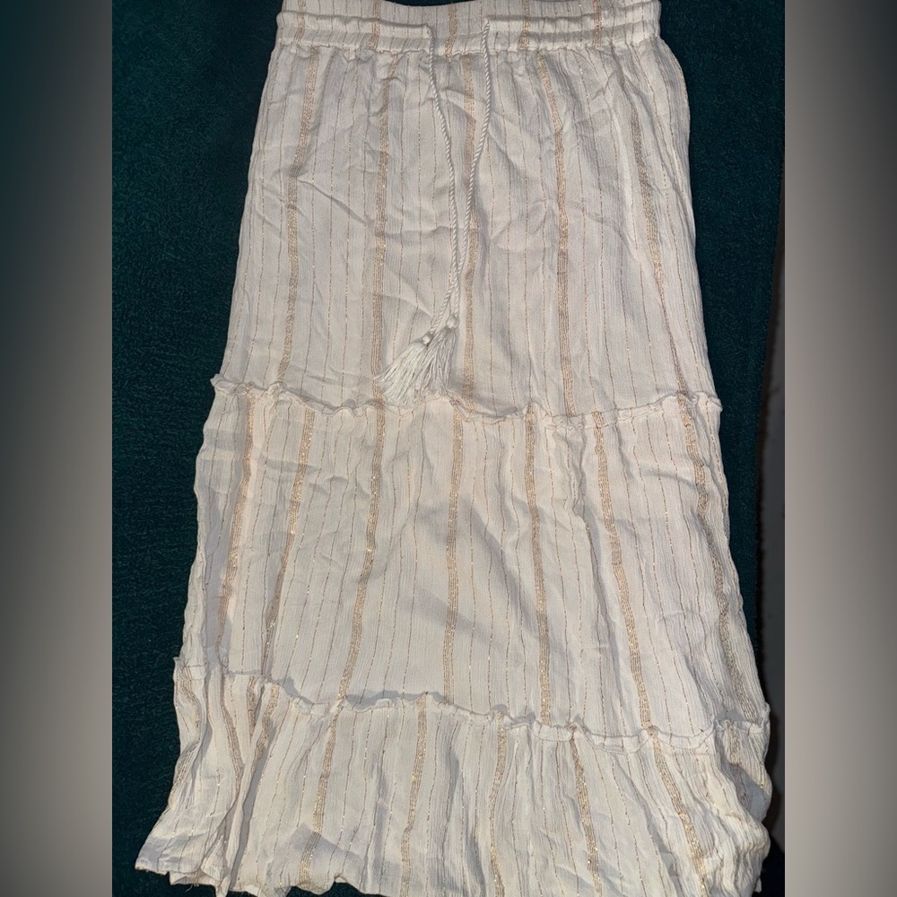 Beautiful Maxi Skirt, White with Gold strip accents - Gypsy Blu
Size Medium